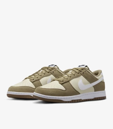 Nike Dunk Low Light Khaki schräg