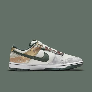 Nike Dunk Multi Camo - on feet Bilder