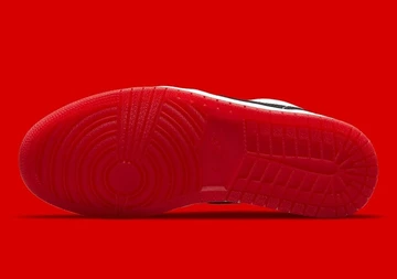 Jordan 1 Low Quai 54