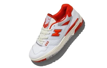 Size x New Balance 550 Collage Pack