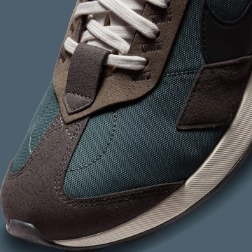 Nike Air Max Pre-Day Earth