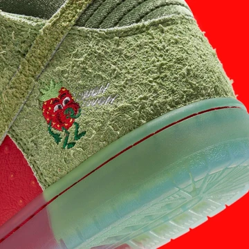 Dunk High Strawberry Cough - first look
