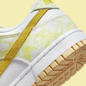 Nike Dunk Low Yellow Strike