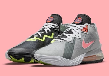 Space Jam LeBron 18 Bugs Bunny x Marvin