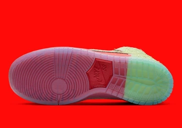 Nike SB Dunk High Strawberry Cough