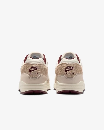 Air Max 1 Burgundy Crush von hinten