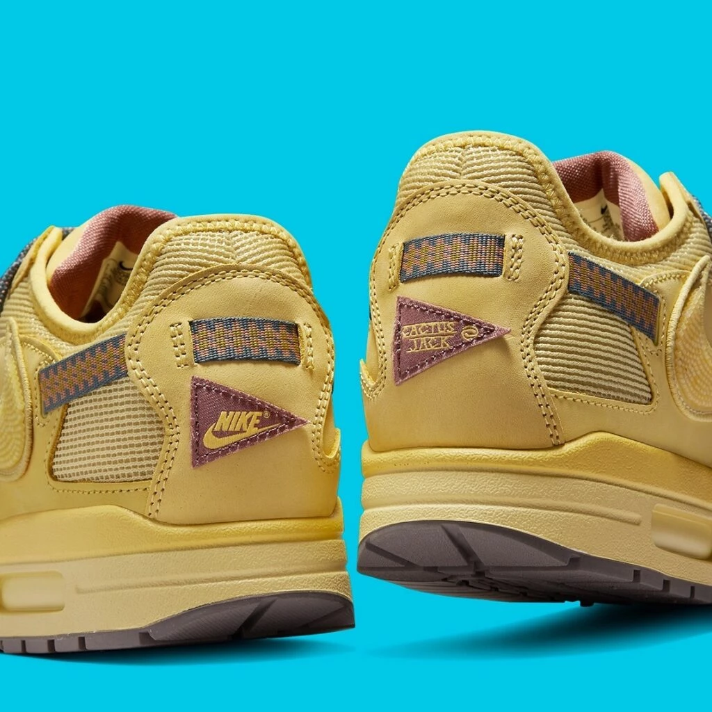 Travis Scott x Nike Air Max 1 Saturn Gold DO9392-700 | Dead Stock