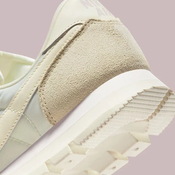 Seitenansicht Nike Air Pegasus 83 Sea Glass