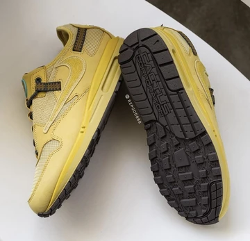 Travis Scott x Nike Air Max 1 Wheat