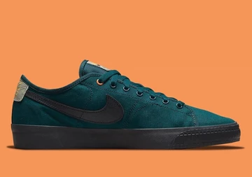 Daan van der Linden x Nike SB Blazer Court Petrol