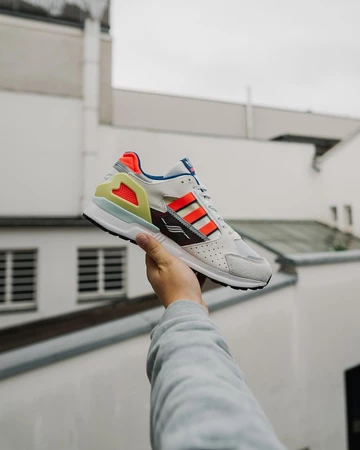 adidas ZX 10000 Grey One - on feet