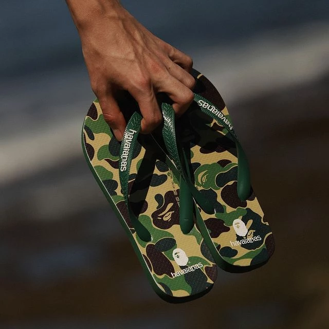 Bape x Havaianas | Dead Stock