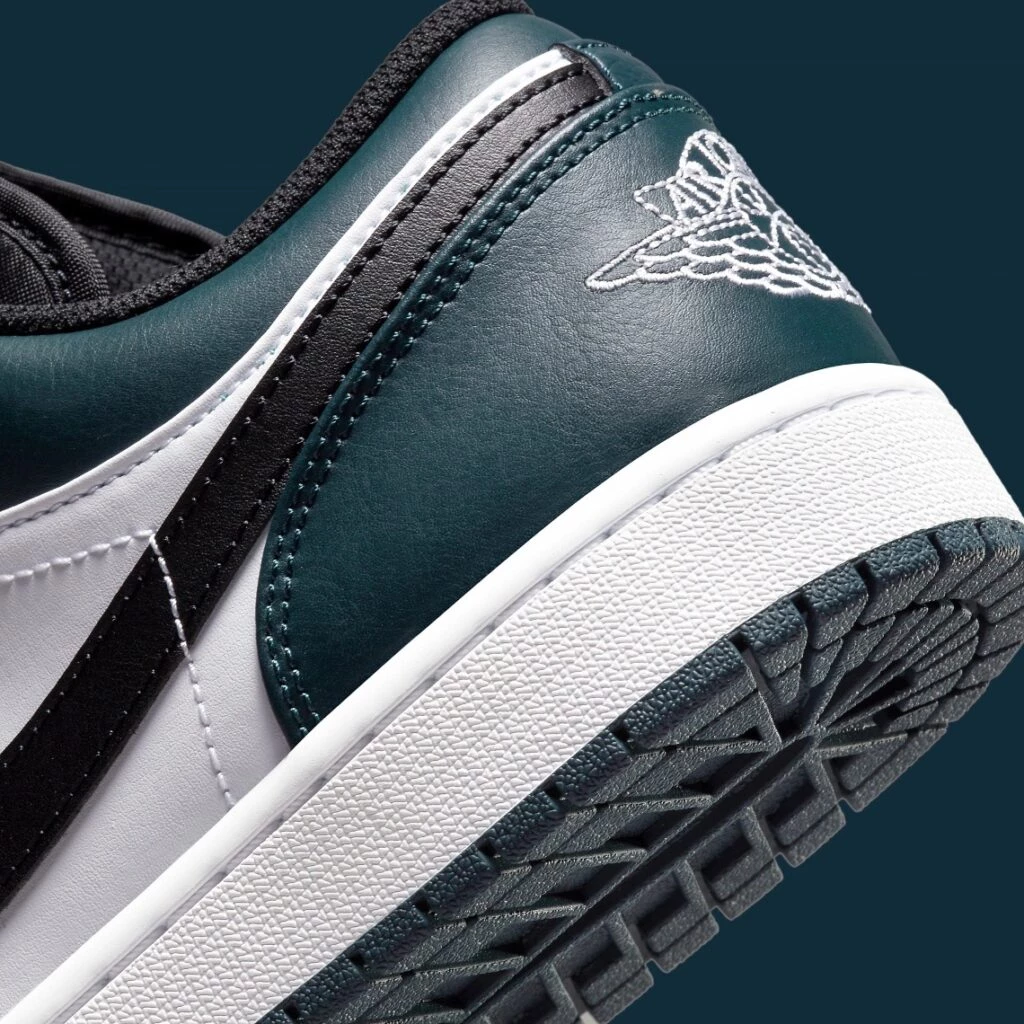 Jordan 1 Low Dark Teal 553558-411 | Dead Stock