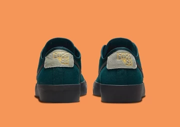 Daan van der Linden x Nike SB Blazer Court Petrol