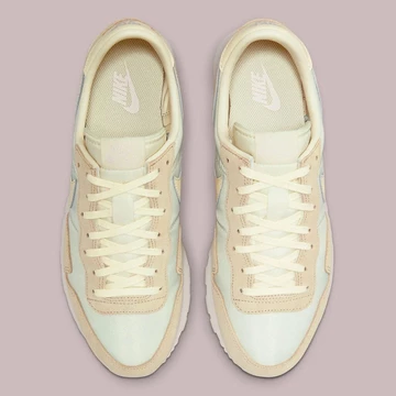 Nike Air Pegasus 83 Sea Glass Vogelperspektive