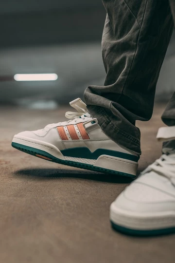 adidas Forum Off White