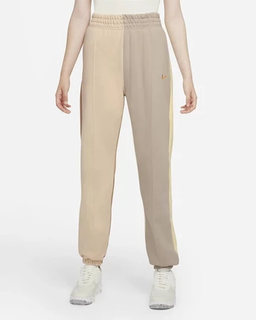 Nike News - Tech Pack and more