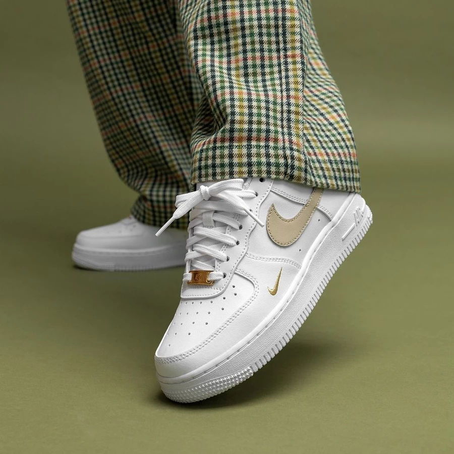 Nike Air Force 1 Low '07 Essential White Beige