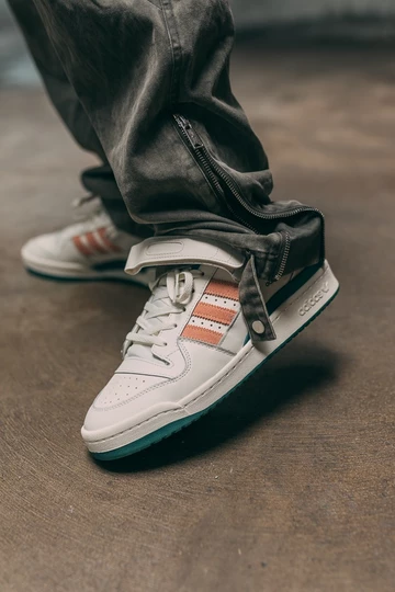 adidas Forum Off White