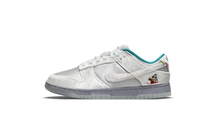 Nike SB Dunk Low Ice