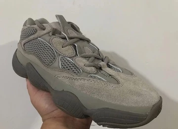 adidas Yeezy 500 Ash Grey - erste Bilder