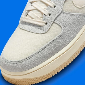 Air Force 1 Sherpa Photon Dust