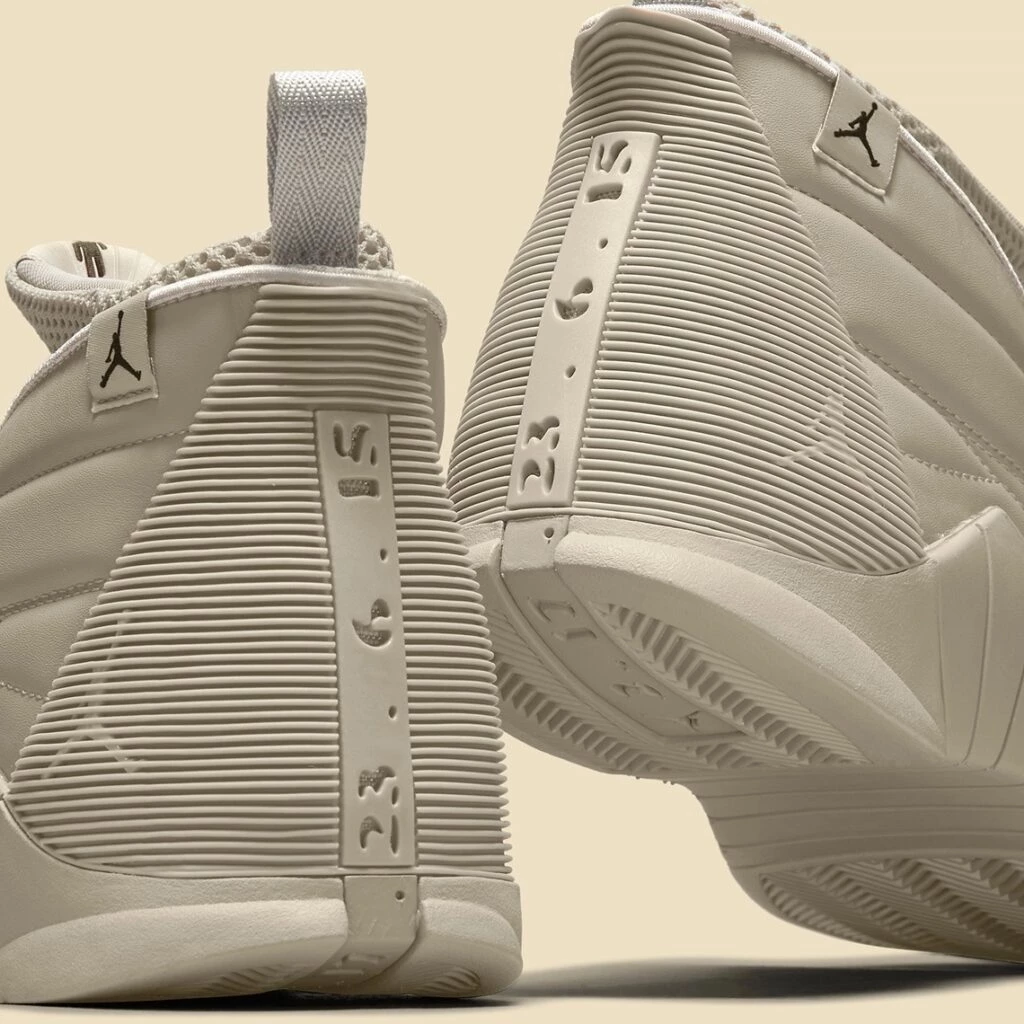 Billie Eilish Jordan 15 DN2863-200 | Dead Stock display picture 3
