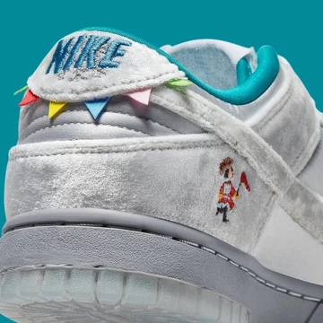 Nike SB Dunk Low Ice