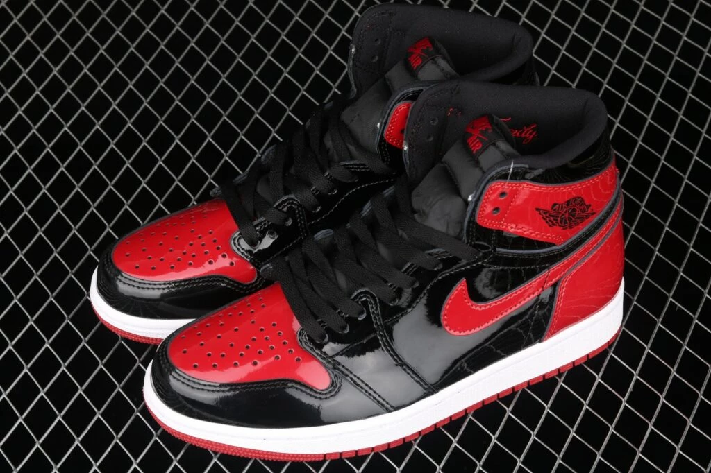 Jordan 1 High Patent Bred 555088-063 | Dead Stock