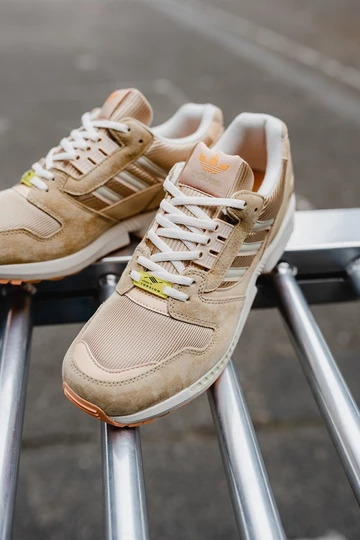 ZX 8000 Hazy Beige - on feet looks