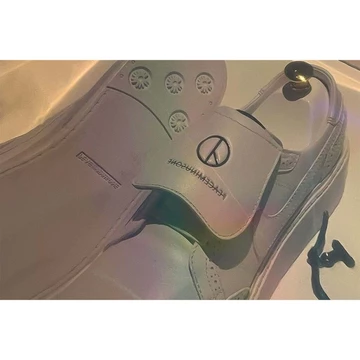 Peaceminusone x Nike Kwondo1