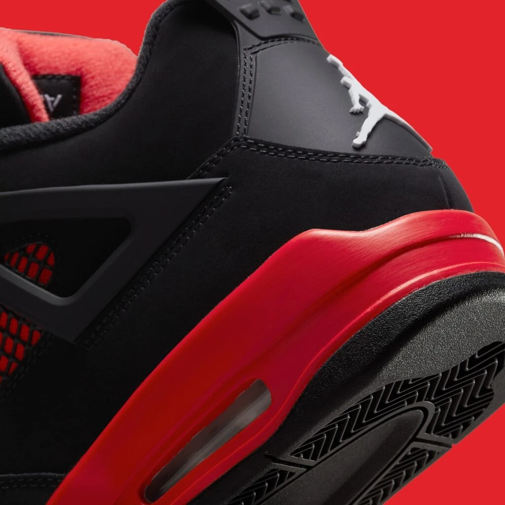 Aj4 black red online