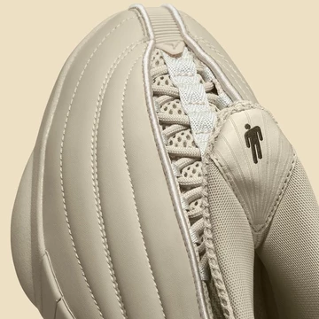 Billie Eilish Jordan 15