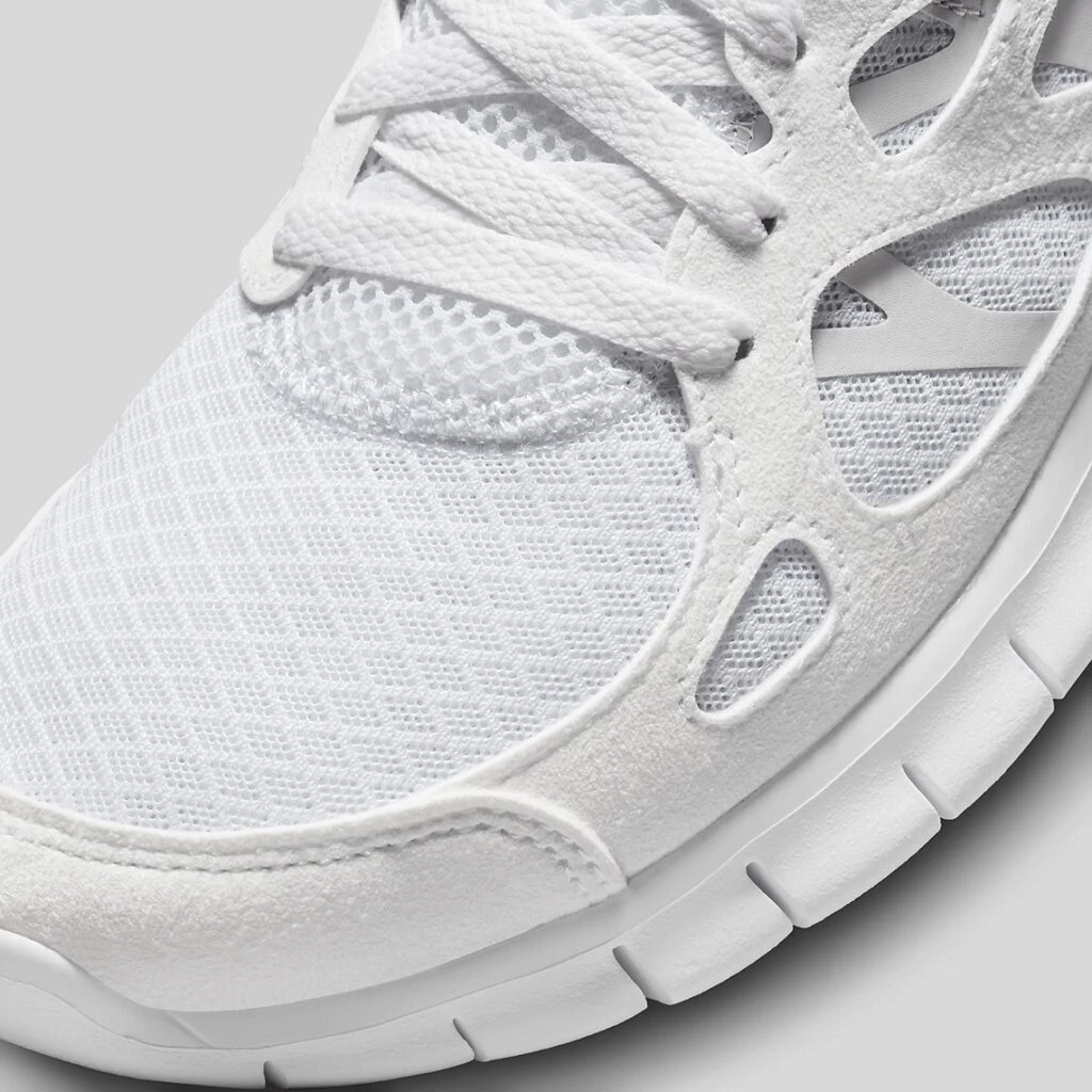 All white nike free online