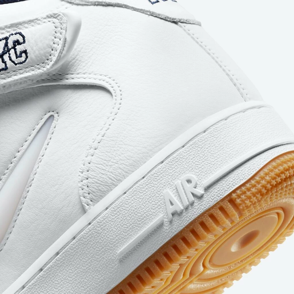 Air Force 1 Mid NYC White DH5622-100 | Dead Stock