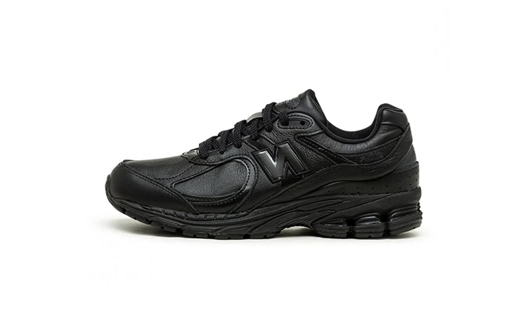 New Balance 2002 Black