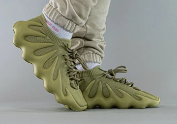 adidas Yeezy 450 Dark Sulfur - erste Bilder