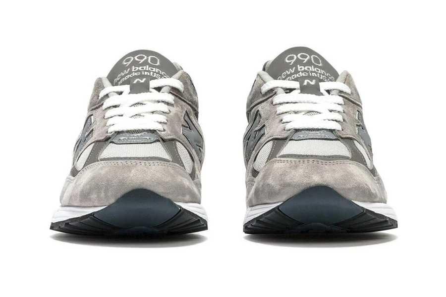【New Balance】M990GY2 made in USA Amazon.com | Grey New Balance 990v2 Made in USA | Road Running
