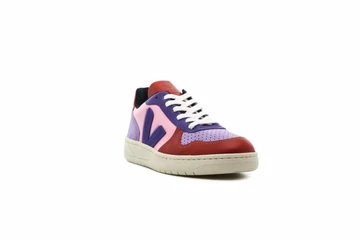 Make My Lemonade x VEJA V-10
