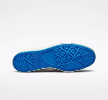 UNDEFEATED x Converse Half Chuck 70