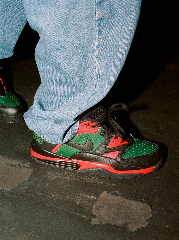 Supreme Nike Cross Trainer Low | Dead Stock