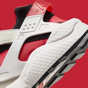 Nike Air Huarache Sail Bred