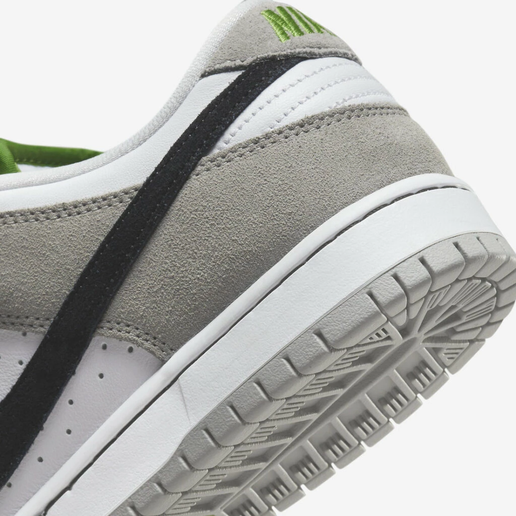 Nike SB Dunk Low Chlorophyll BQ6817-011 | Dead Stock