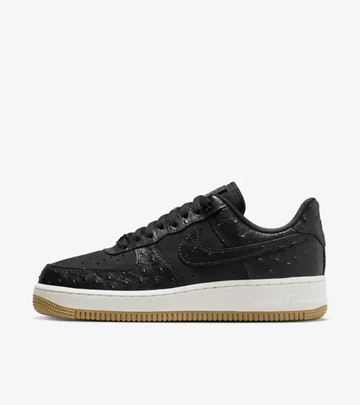 Air Force 1 LX Black Ostrich Außenseite