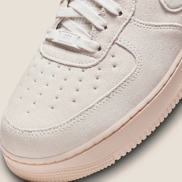 Air Force 1 Summit White