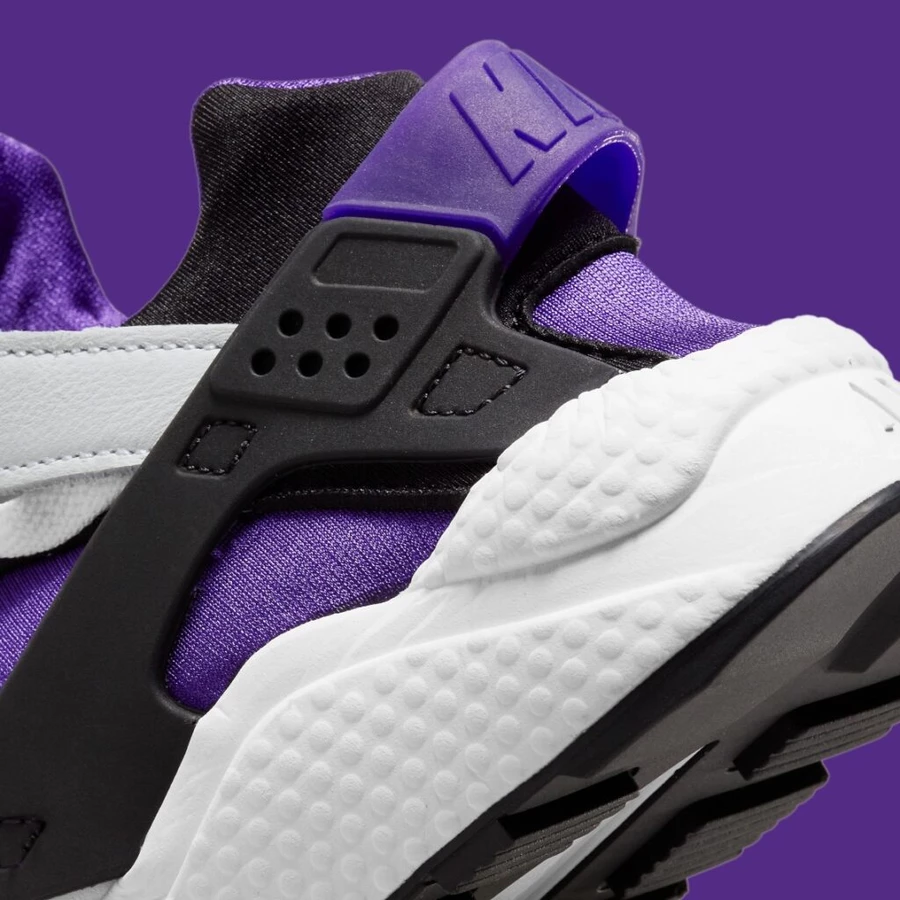 Nike Air Huarache Purple Punch DH4439-105 Dead Stock