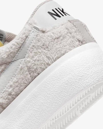 Nike Blazer Low Platform Light Bone