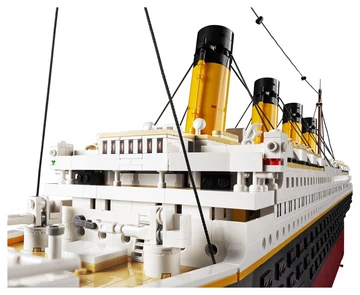 LEGO Titanic