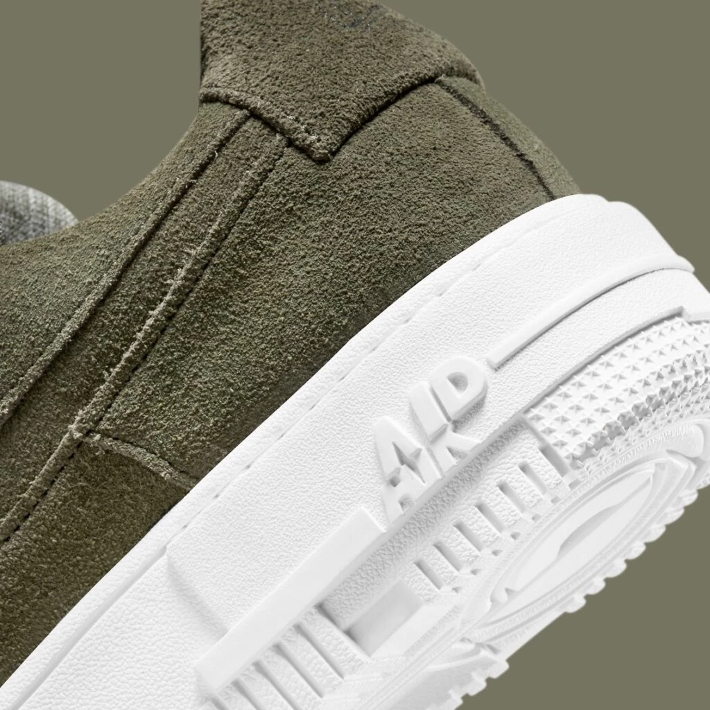 Suede Nike Air Force One Kaki Nike Air Force '07 LV8 