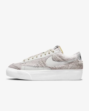 Nike Blazer Low Platform Light Bone